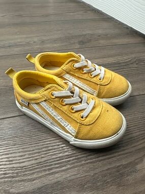 Hurley Kids Yellow Canvas Lace-Up Sneakers with White Accents
